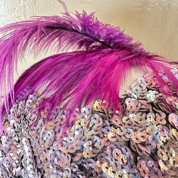 JOYFUL 195O\'s IRIDESCENT SEQUIN COCKTAIL HAT WITH OSTRICH FEATHERS main image 4